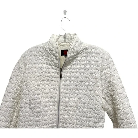 Gallery White Quilted Puffer Style Lightweight Jacket Rose Print Size medium - Picture 2 of 6